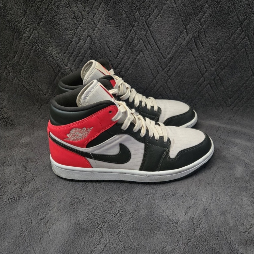 Nike Jordan 1 Retro Mid Newsprint SE - Picture 9 of 9